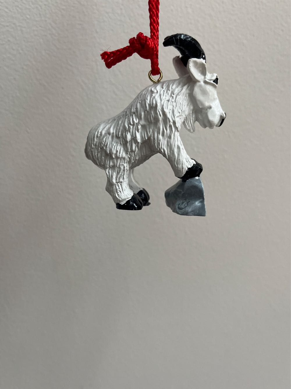 Deep Creek Billy Rock  ornament collectible - Main Image 2