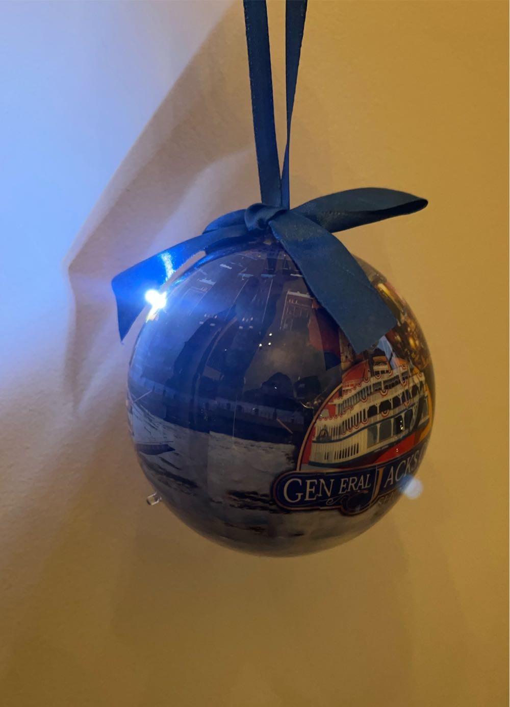 General Jackson Showboat  ornament collectible - Main Image 2