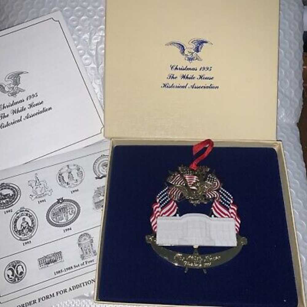 Christmas 1995 The White House Historical Association  ornament collectible - Main Image 4