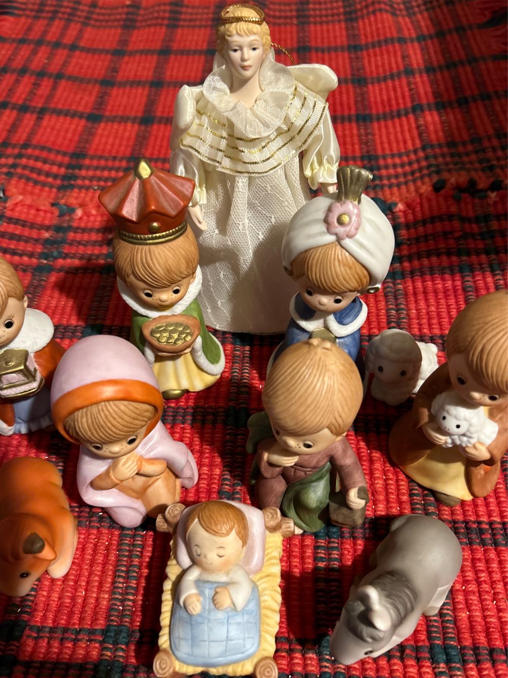 Prescious Moments Nativity Pieces  ornament collectible - Main Image 3