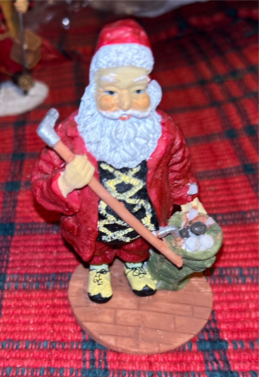 Sporting Santa On Vacation  ornament collectible - Main Image 4