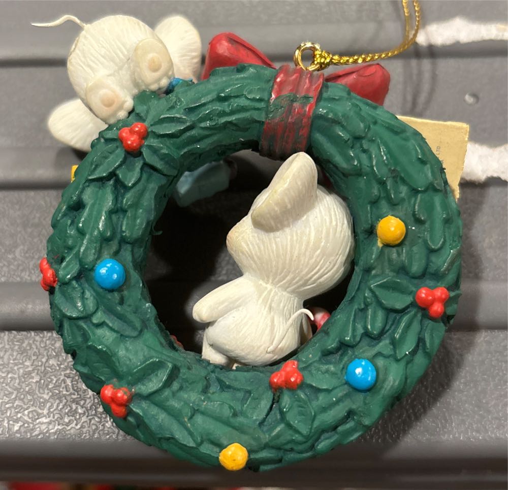 Christmas Is Sharing  (Mice) ornament collectible - Main Image 2
