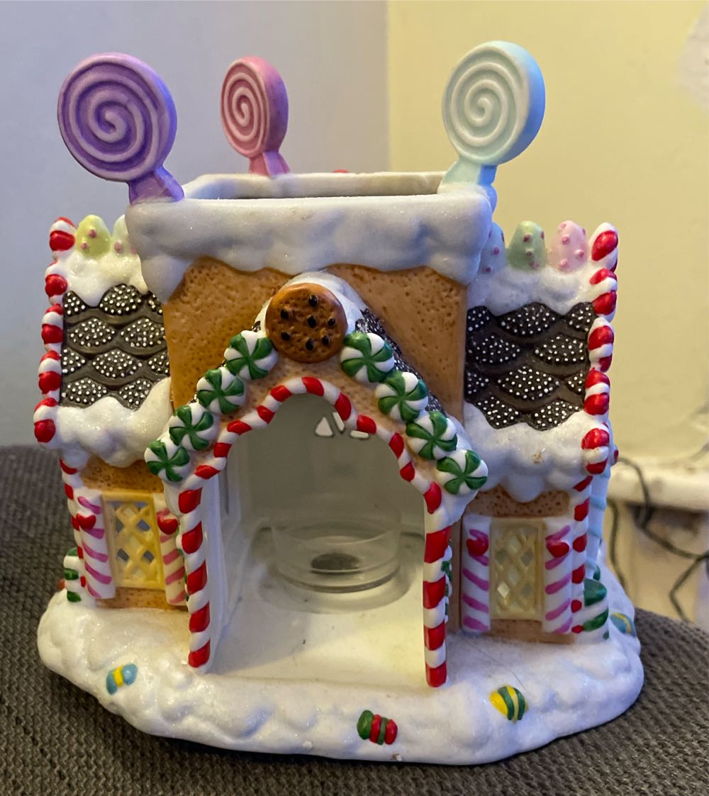 Gingerbread House Ceramic  ornament collectible - Main Image 2