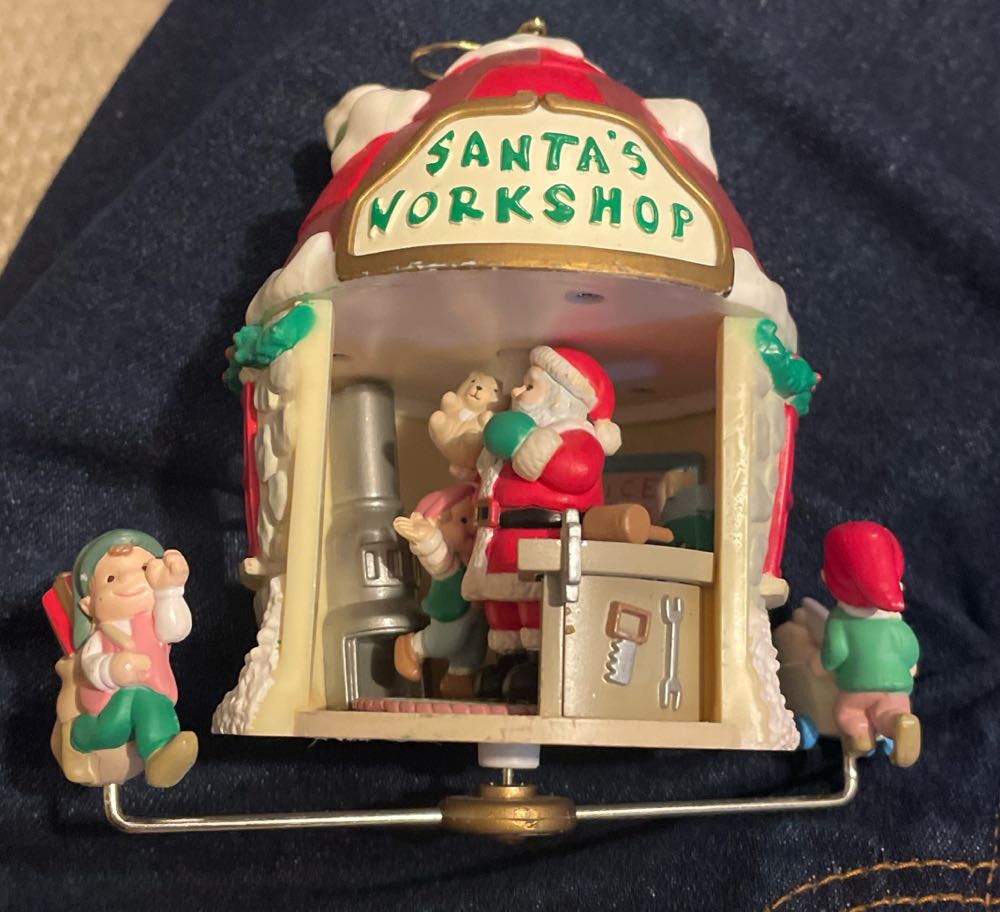 Matrix - Santa’s Workshop - Santa ornament collectible - Main Image 1
