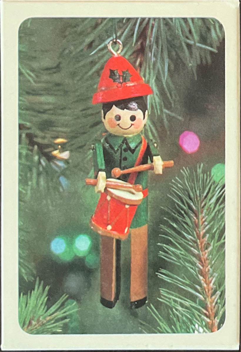 Clothespin Drummer Boy  (Child) ornament collectible - Main Image 3