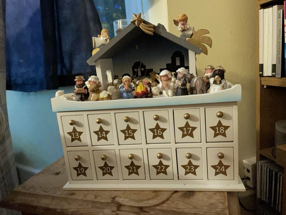 Lakeland Bethlehem Advent  ornament collectible [Barcode 5052775409101] - Main Image 2