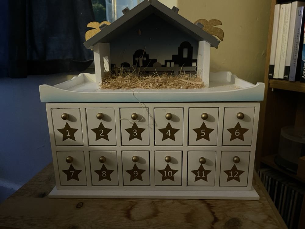 Lakeland Bethlehem Advent  ornament collectible [Barcode 5052775409101] - Main Image 3