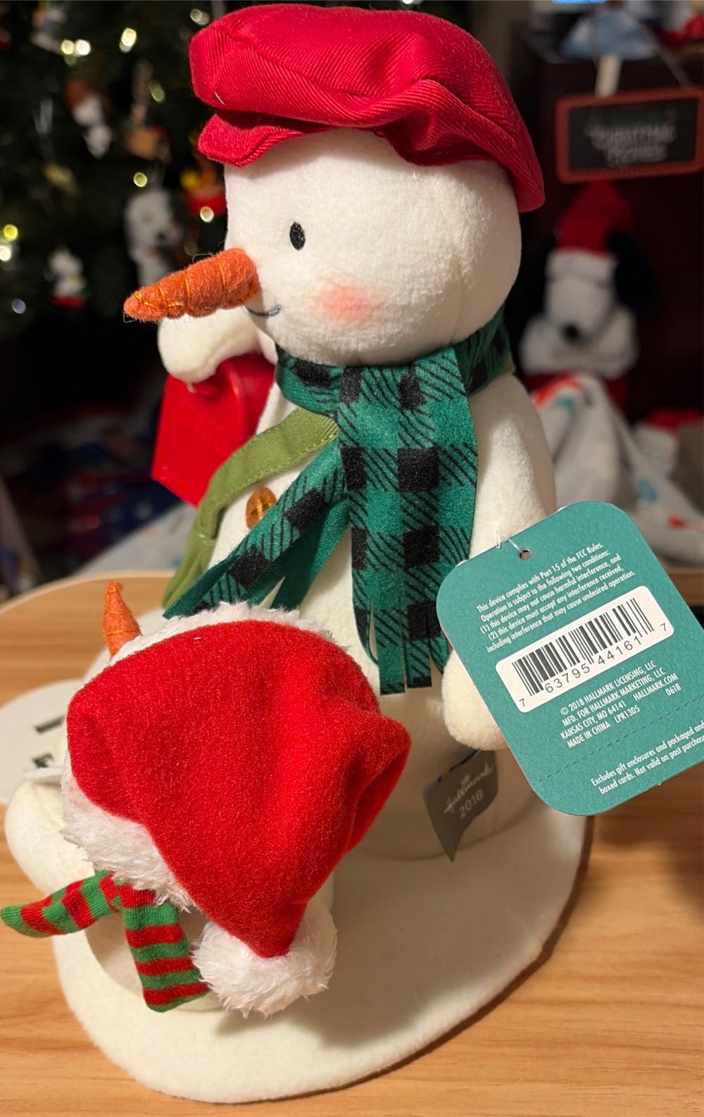 Special Delivery TP #15 - Techno Plush (Snowmen) ornament collectible [Barcode 763795441617] - Main Image 3
