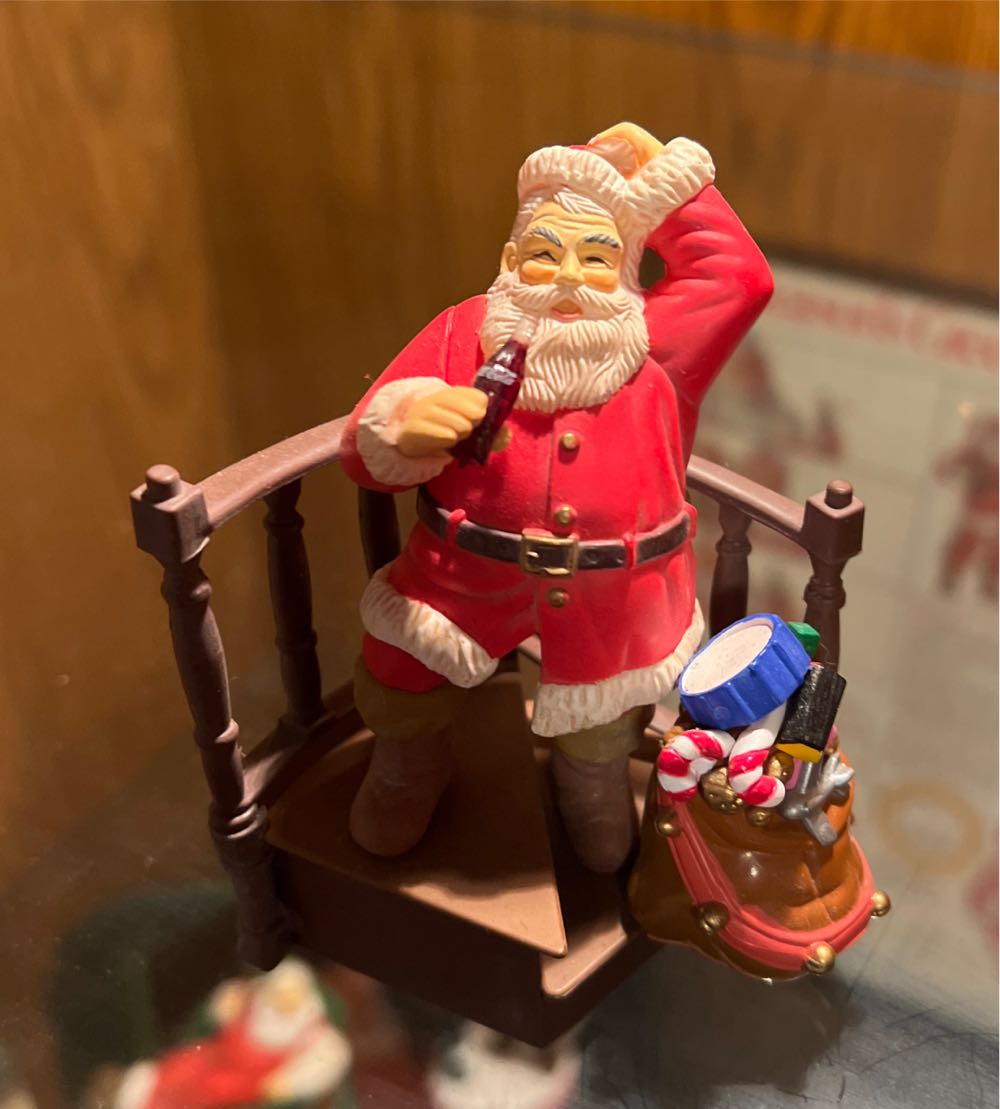 Coca Cola Santa Claus 1942 They Remembered Me - Trim-A-Tree Collection (Coca Cola Santa) ornament collectible [Barcode 715429970017] - Main Image 2