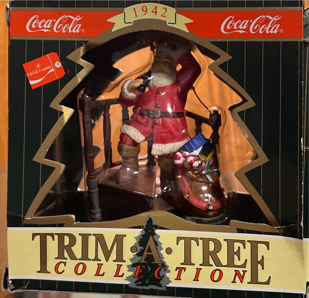 Coca Cola Santa Claus 1942 They Remembered Me - Trim-A-Tree Collection (Coca Cola Santa) ornament collectible [Barcode 715429970017] - Main Image 4