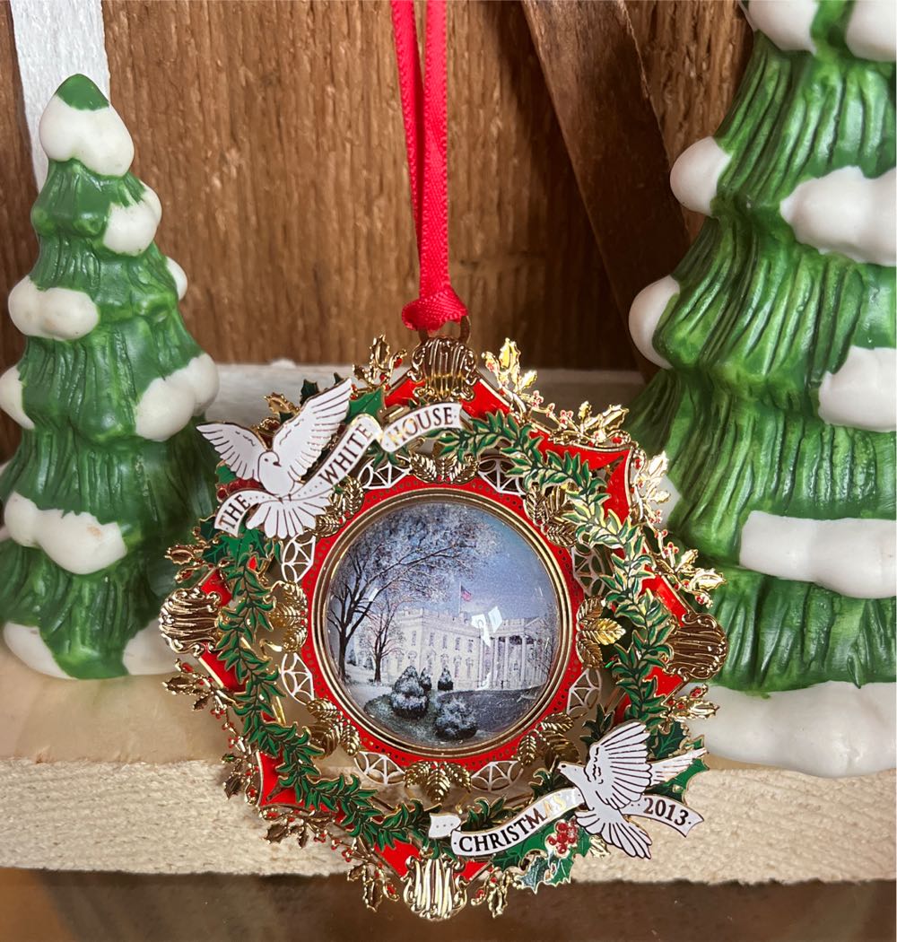 White House - Whitehouse Yearly (White House) ornament collectible - Main Image 2
