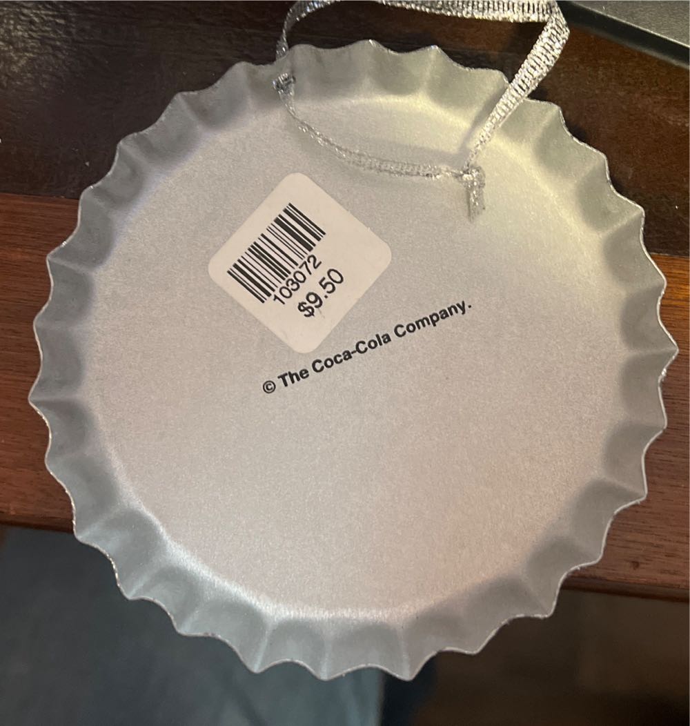 Coca Cola Bottle Cap With Santa Claus  ornament collectible - Main Image 3