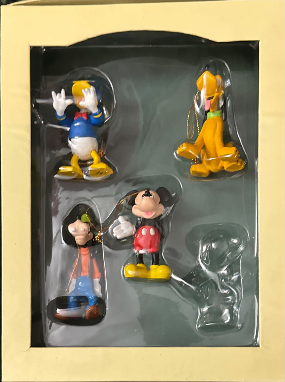 Mickey And Friends  ornament collectible - Main Image 2