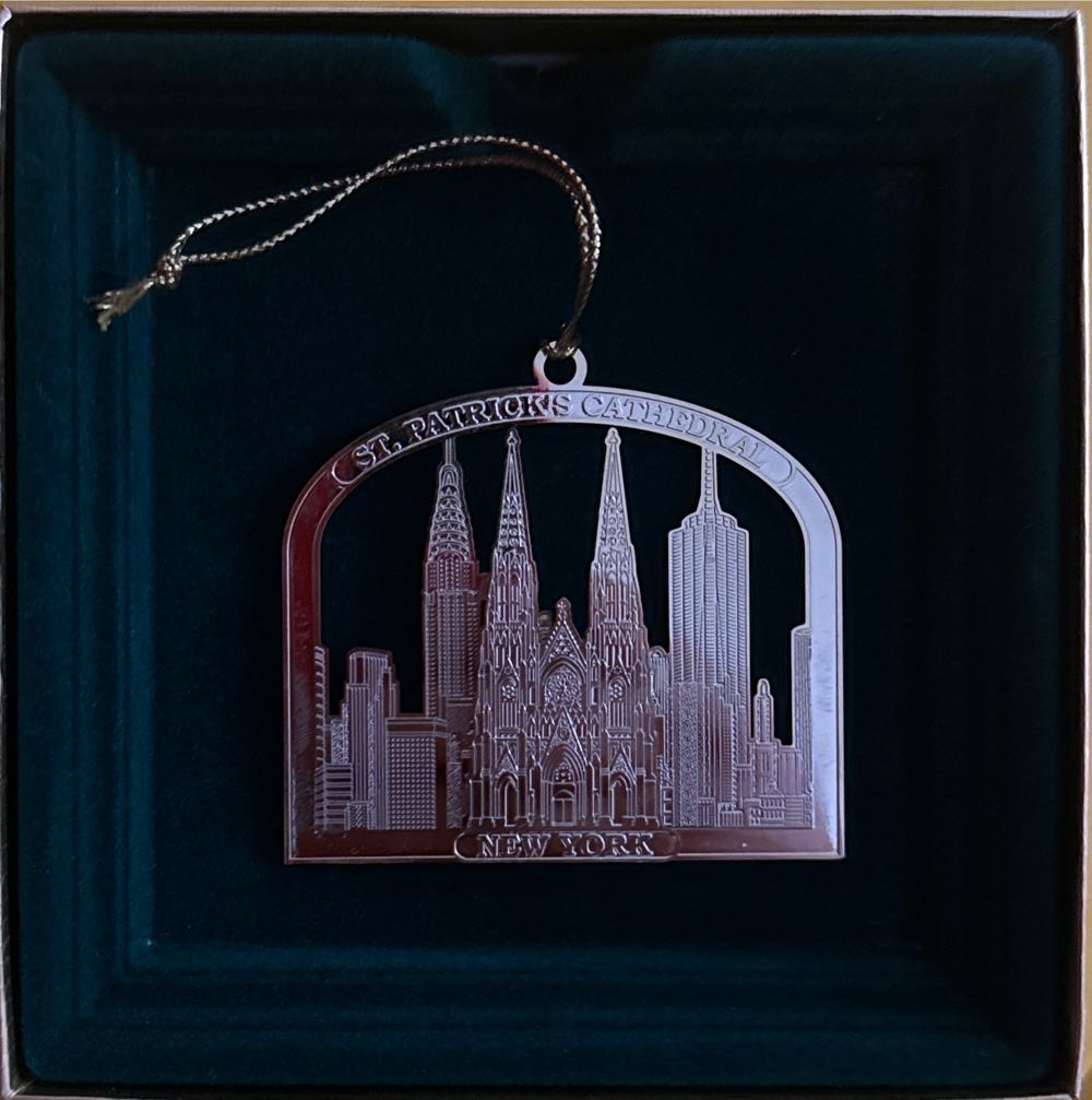 St Patrick’s Cathedral New York  ornament collectible - Main Image 2