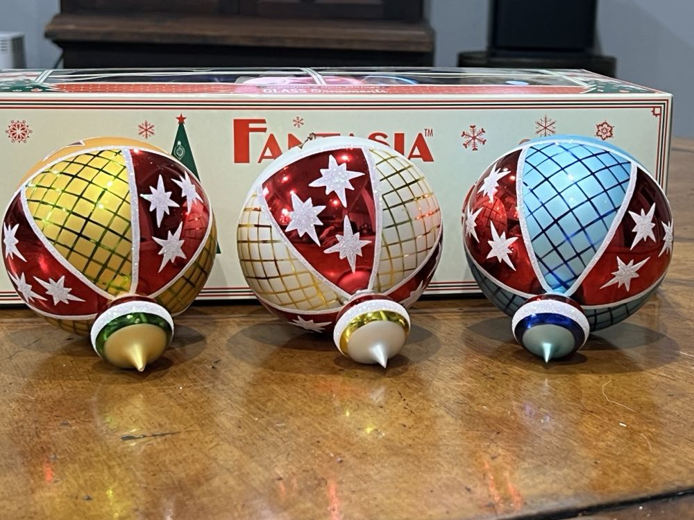 Fantasia - Star Cascade - Asst 3 - Fantasia Boxed Set (Fantasia) ornament collectible - Main Image 3