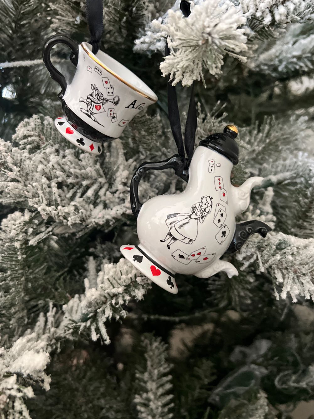 Lemax Spruce Mountain Distillery & Moonshine Lighted Buildings 35076 Collection