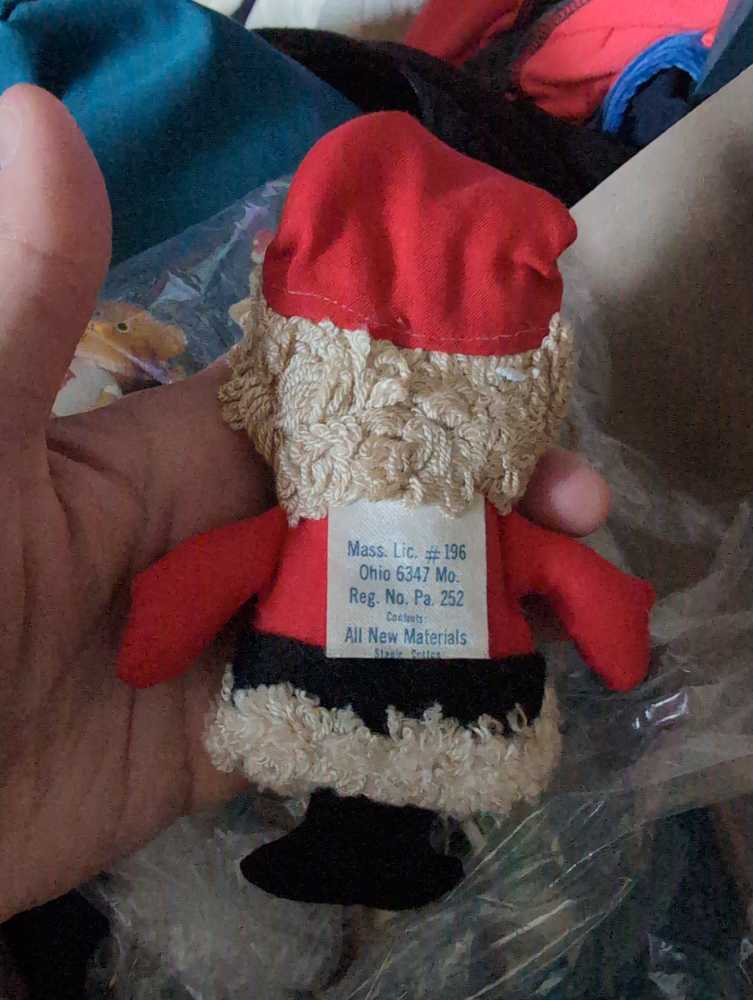 Yarn Santa ’Gift Trim’  ornament collectible - Main Image 2