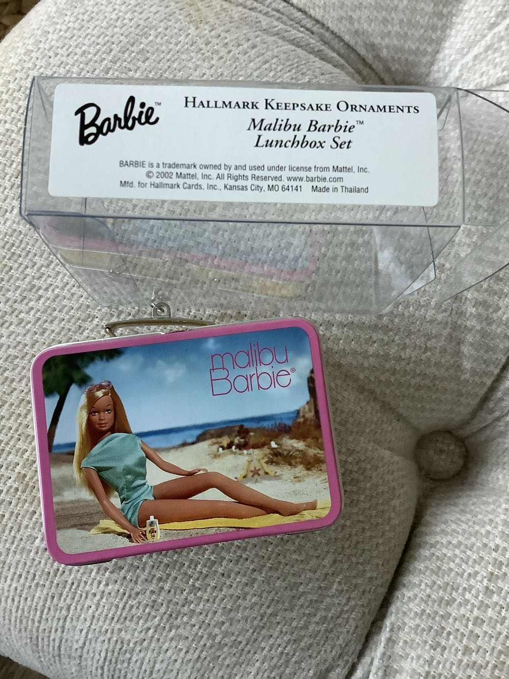 Barbie: Malibu Barbie Lunchbox Set - Barbie (Malibu Barbie) ornament collectible - Main Image 3