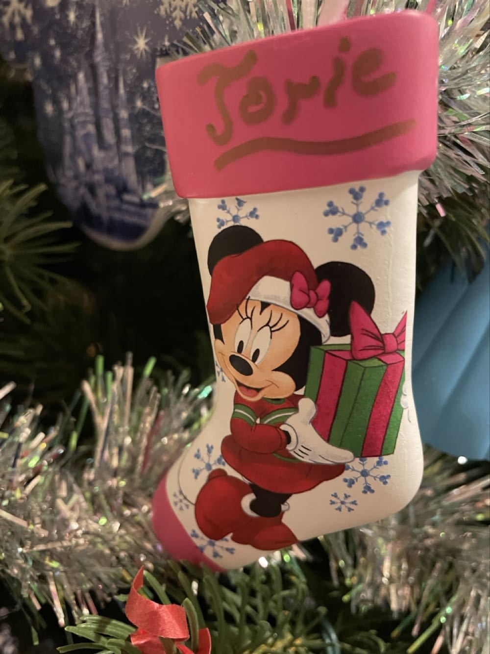 Dept 56 Dickens Village The Old Curiosity Shop Old Store Stock 98738 Non Lit Classic Series Christmas