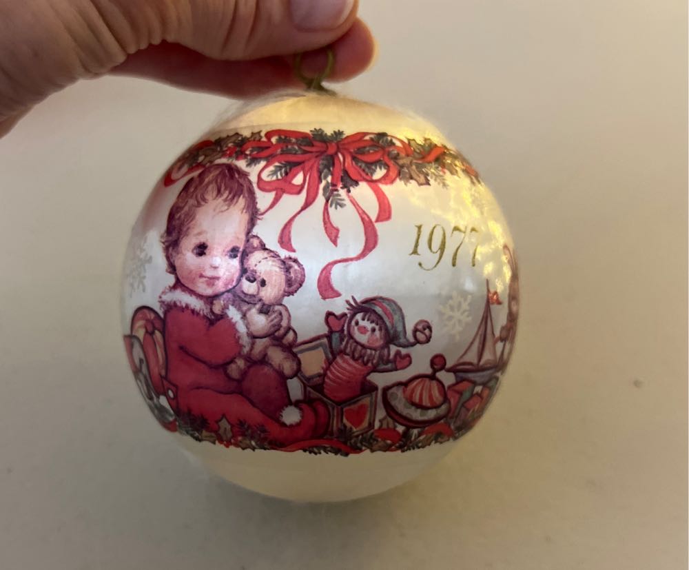 Wall-E and Eve Christmas Lights Dome