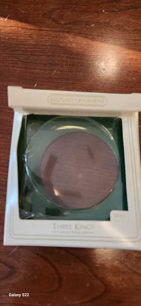 Three Kings Cameo - Cameo Keepsake ornament collectible - Main Image 2