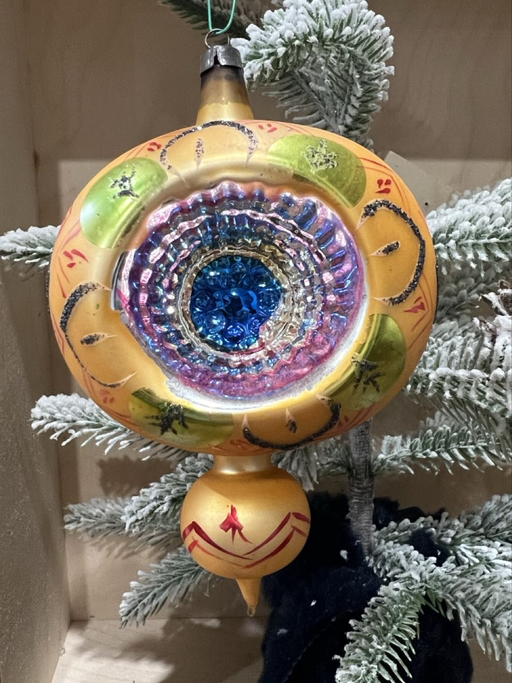 Macy’s Spode Holiday Christmas Tree Ornament Introduced