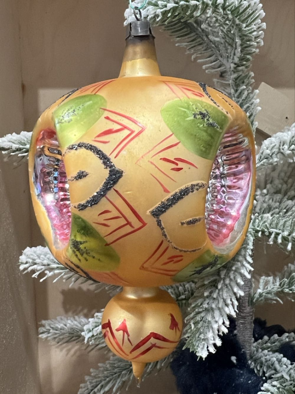 Double Indent Drop (Yellow) - Vintage  ornament collectible - Main Image 2