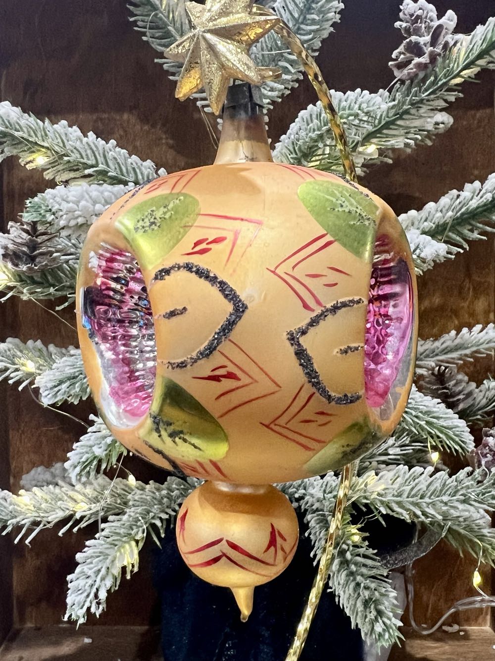 Double Indent Drop (Yellow) - Vintage  ornament collectible - Main Image 4