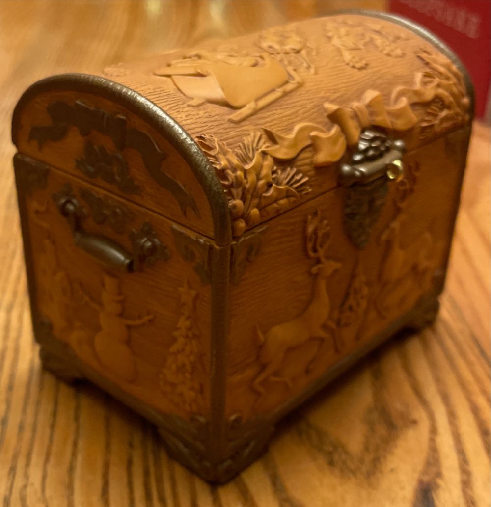 Santa’s Ornament Treasures - KOC Member Exclusive - Keepsake Ornament 50th Anniversary (Vintage Look) ornament collectible - Main Image 3