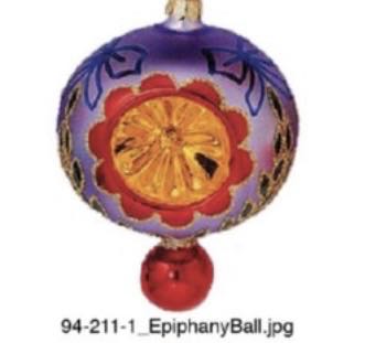 Santa with Nutcracker 80