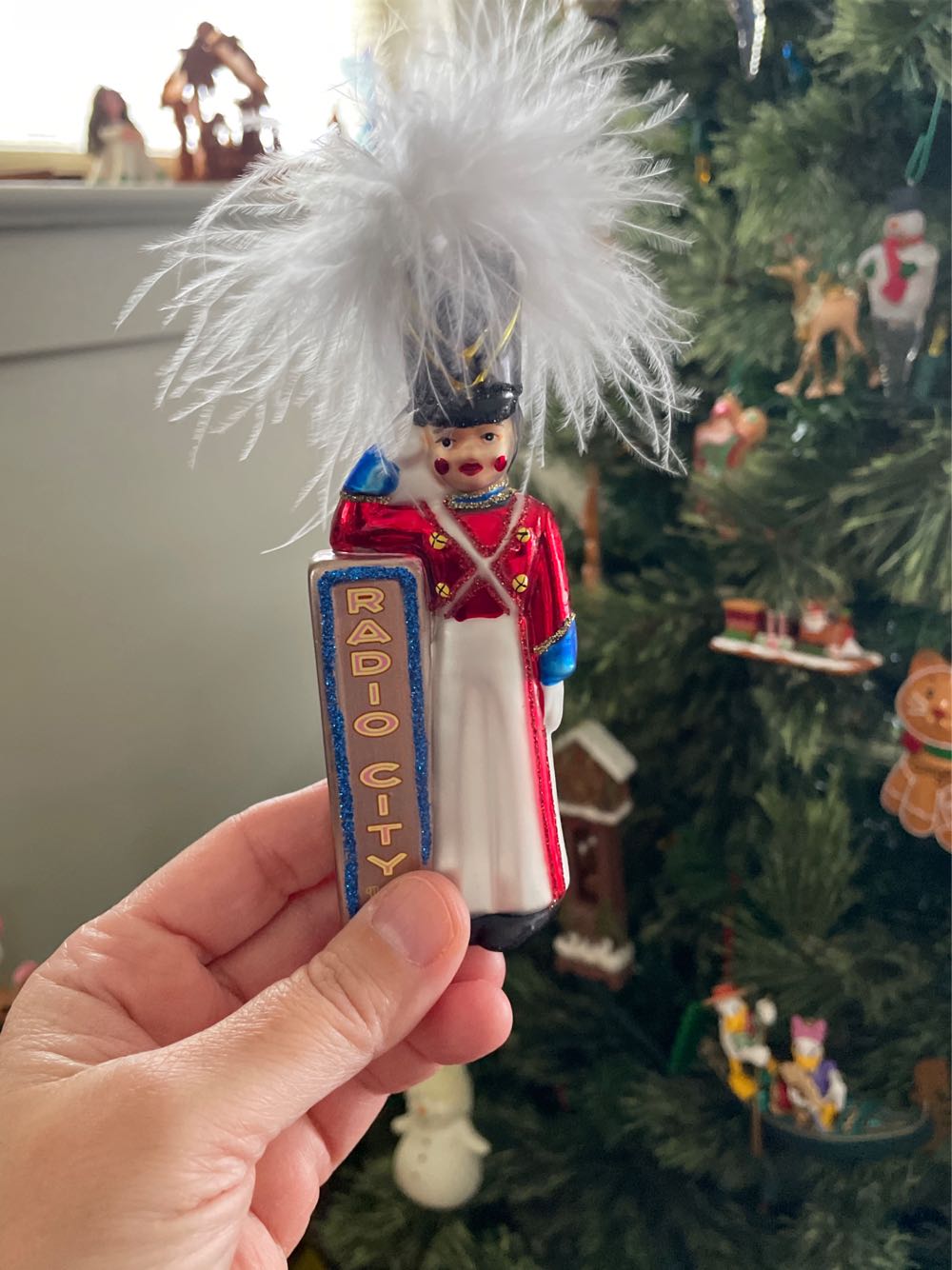 Pewter Moose Head Circle Ornament