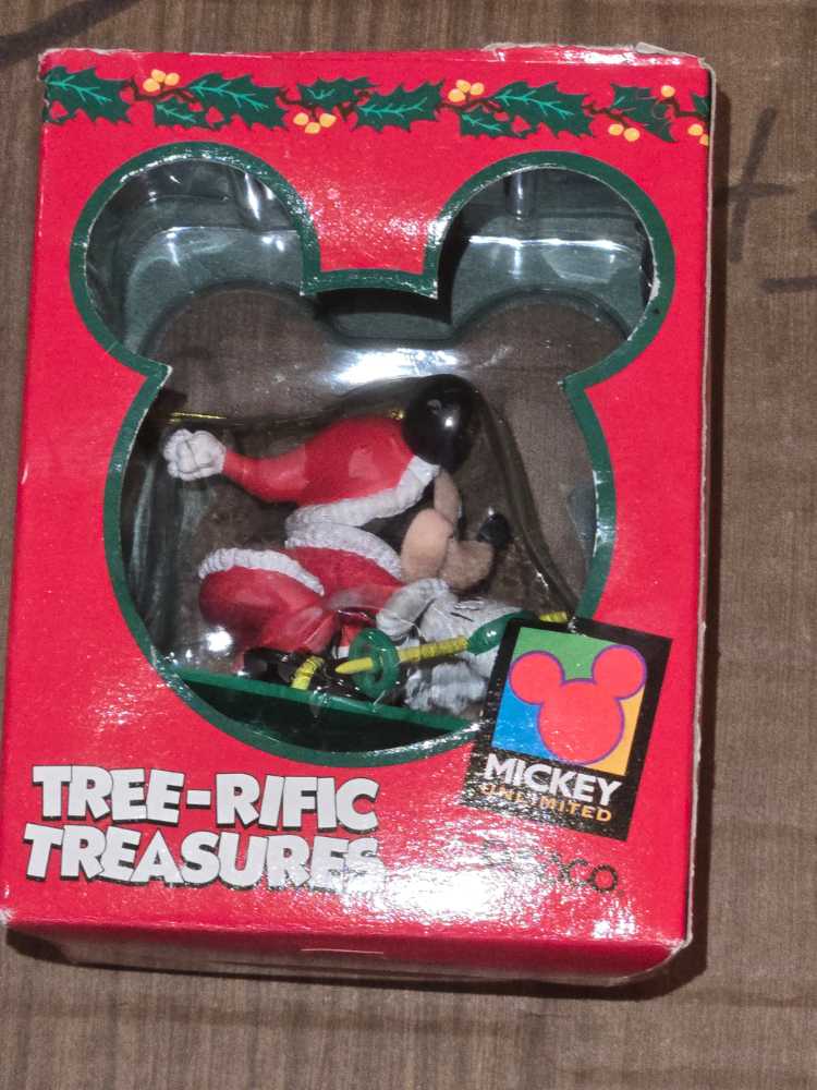 Tree-rific Treasures Mickey and Minnie -  Mickey Unlimited Treerific Treasures (Mickey Mouse and Friends) ornament collectible [Barcode 045544195119] - Main Image 2