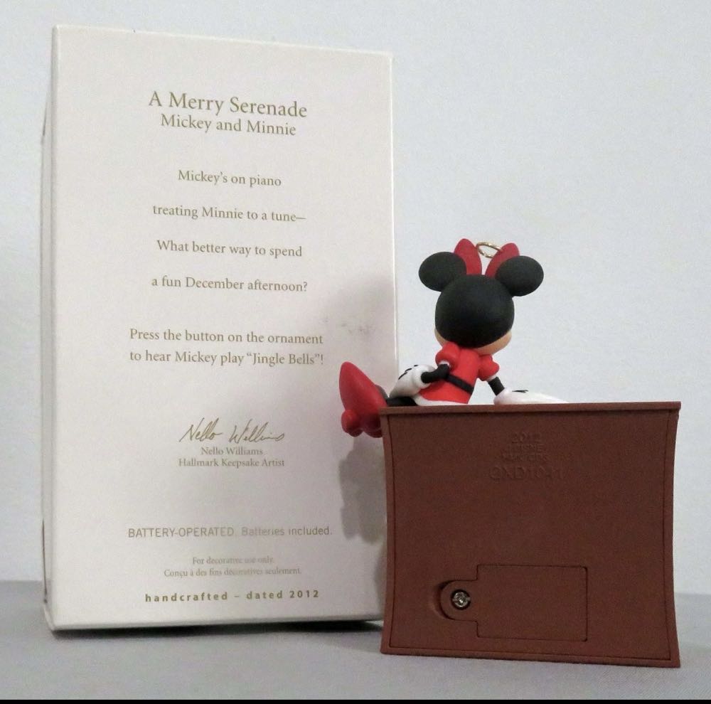 2012 A Merry Serenade Mickey And Minnie  ornament collectible - Main Image 2
