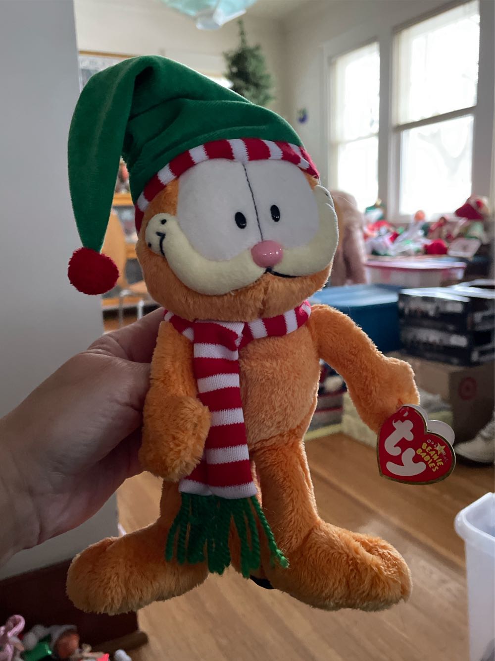 Ty Beanie Babies Garfield Season’s Greetings  ornament collectible [Barcode 008421404476] - Main Image 2