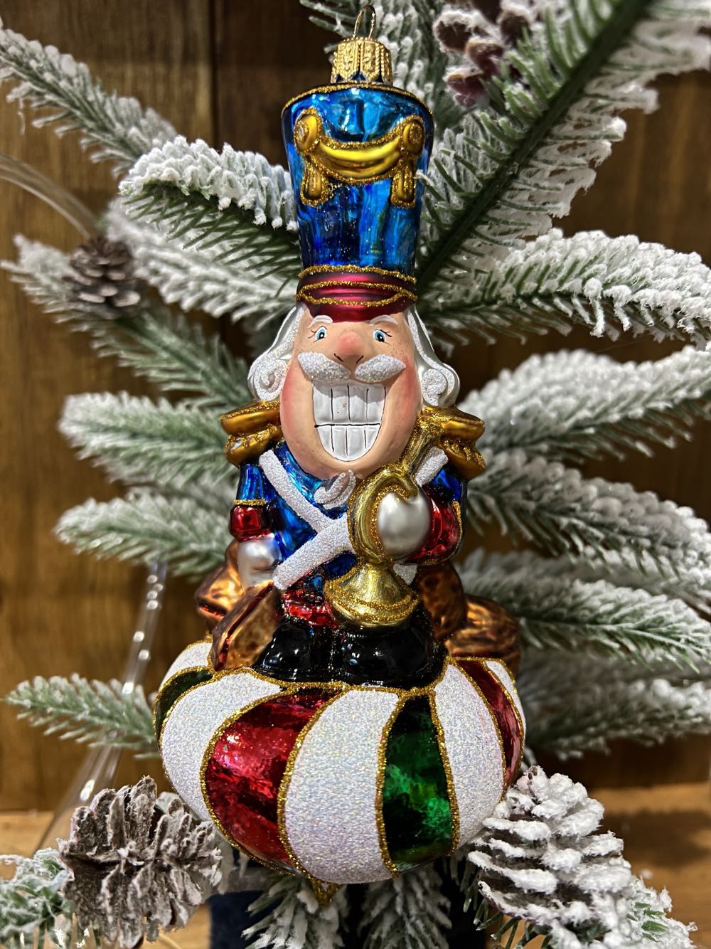 Nutcracker On A Striped Bulb / Dziadek Do Orzechow Na Cebulce W Paski  ornament collectible - Main Image 3