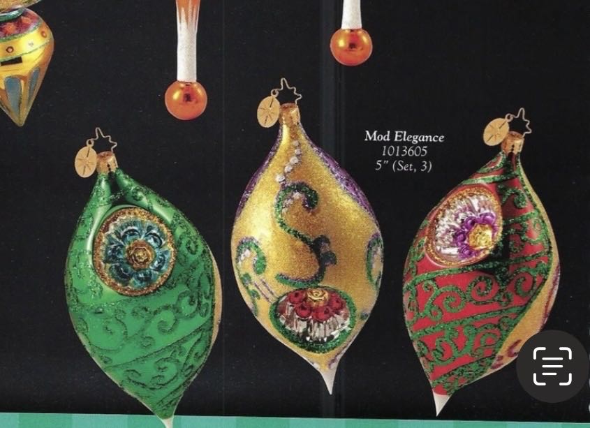 Hallmark 2.5” Retro Music Boom Box Christmas Ornament 1HGO3016