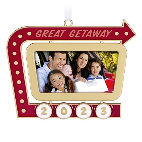 Hallmark Keepsake Ornament Kickin’ It Up