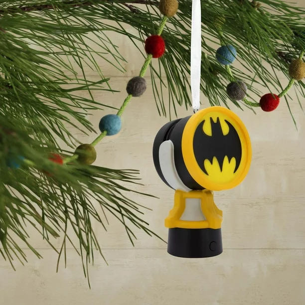 The Bat-signal - Batman (Superheros) ornament collectible [Barcode 661127039535] - Main Image 3