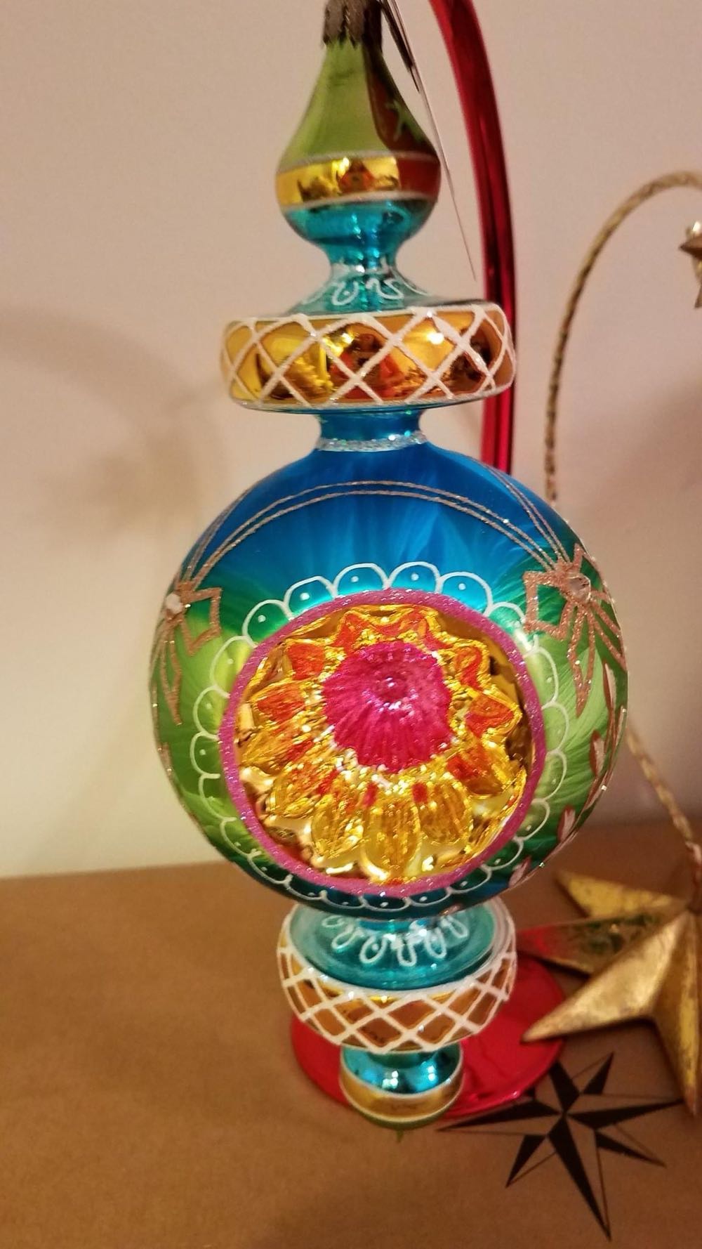 Razzle Dazzle   ornament collectible - Main Image 3