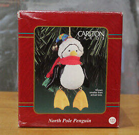 Carlton Heirloom  | 122 |  North Pole Penguin - Heirloom Collection ornament collectible [Barcode 018100127527] - Main Image 2