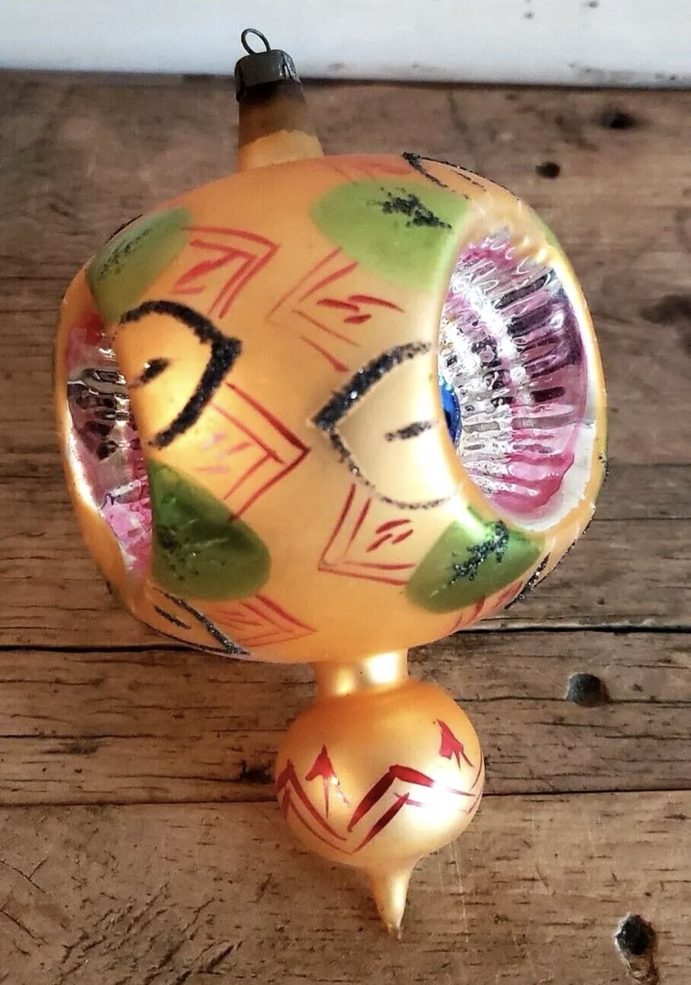 Vintage Single Indent Drop  ornament collectible - Main Image 2