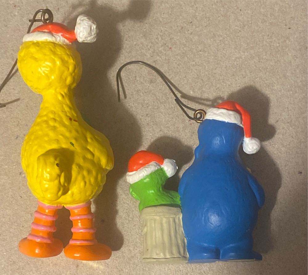 Sesame Street 35th Anniversary ornament set American Greetings Carlton Cards Tin - Sesame Street (Sesame Street) ornament collectible - Main Image 2