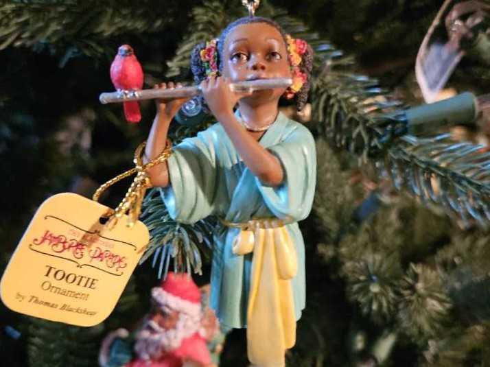 The Blackshear Parade  ornament collectible [Barcode 734409502871] - Main Image 3