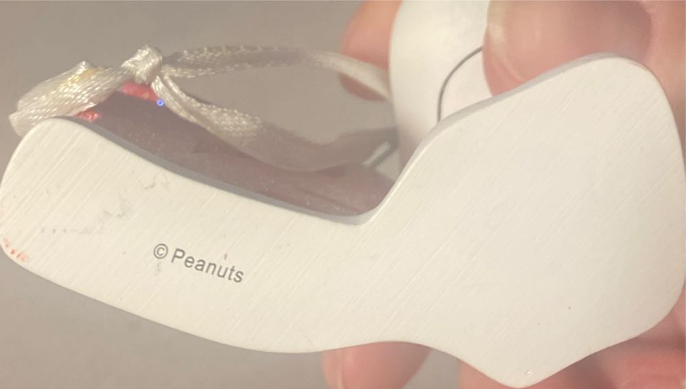 Hallmark Redbox Peanuts Snoopy 2016 - Snoopy (Peanuts) ornament collectible - Main Image 4