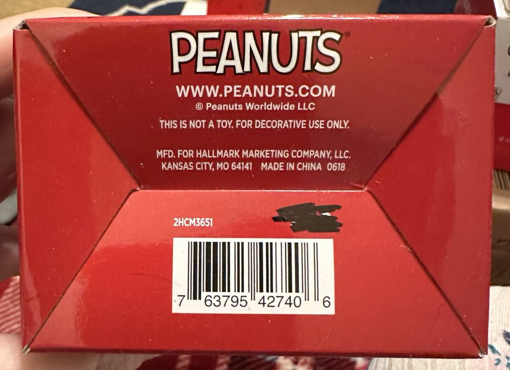 Hallmark Peanuts Snoopy In Dog Bowl Sled Christmas Tree  ornament collectible [Barcode 763795427406] - Main Image 3