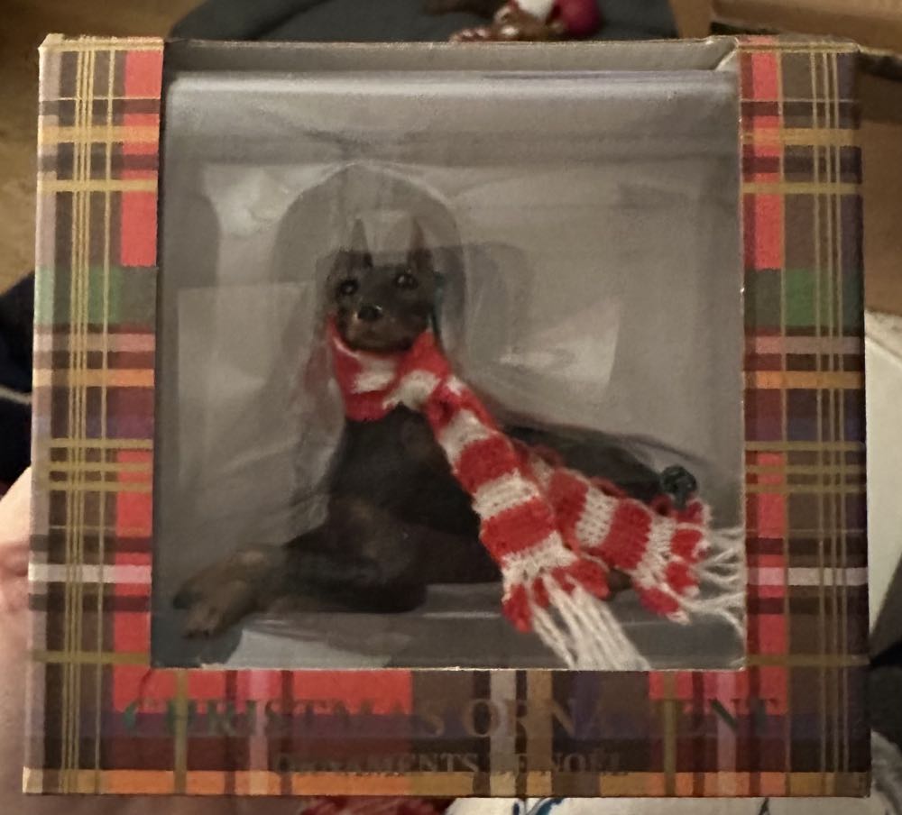 Sandicast Christmas Ornament Black  ornament collectible [Barcode 746314015612] - Main Image 2