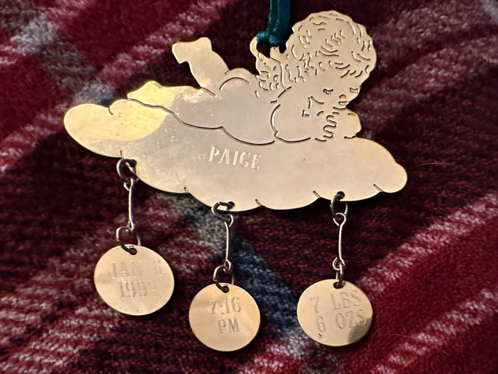 Department 56 Snow Village National Lampoon Christmas Vacation The Griswold Holiday Garage Lit Building & National Lampoon Christmas Vacation The Griswold Family Tree Accessory Figurine