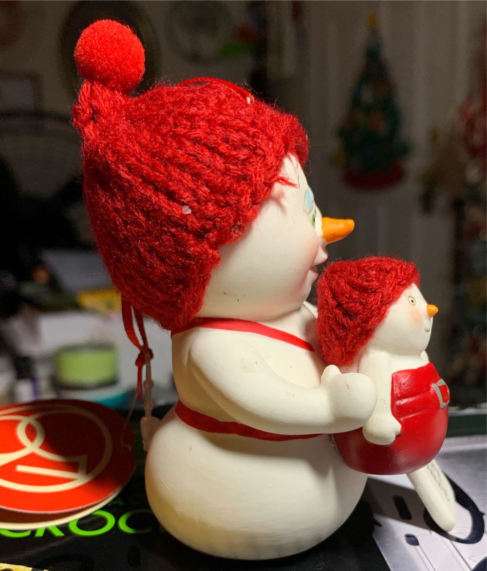 Heart To Heart - Snowpinions (Snowmen) ornament collectible - Main Image 2