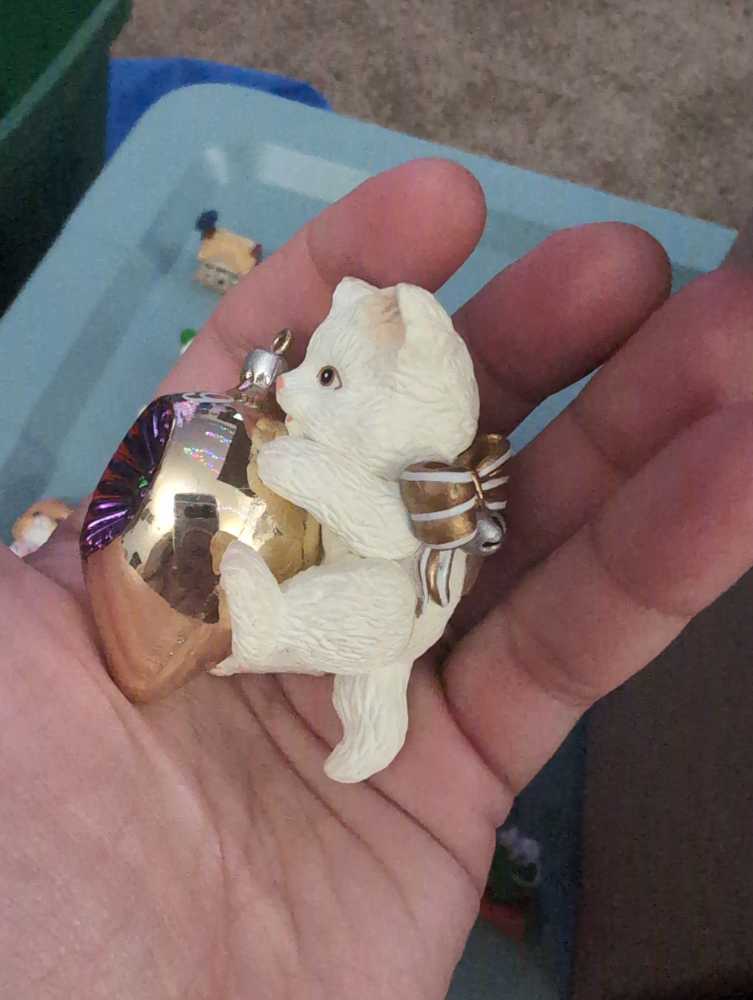 Purr-fect Holidays 1999  ornament collectible - Main Image 2