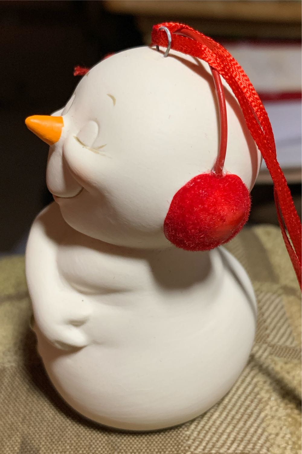 I Want A Pick Me Off My Feet Kind Of Hug - Snowpinions (Snowmen) ornament collectible - Main Image 2